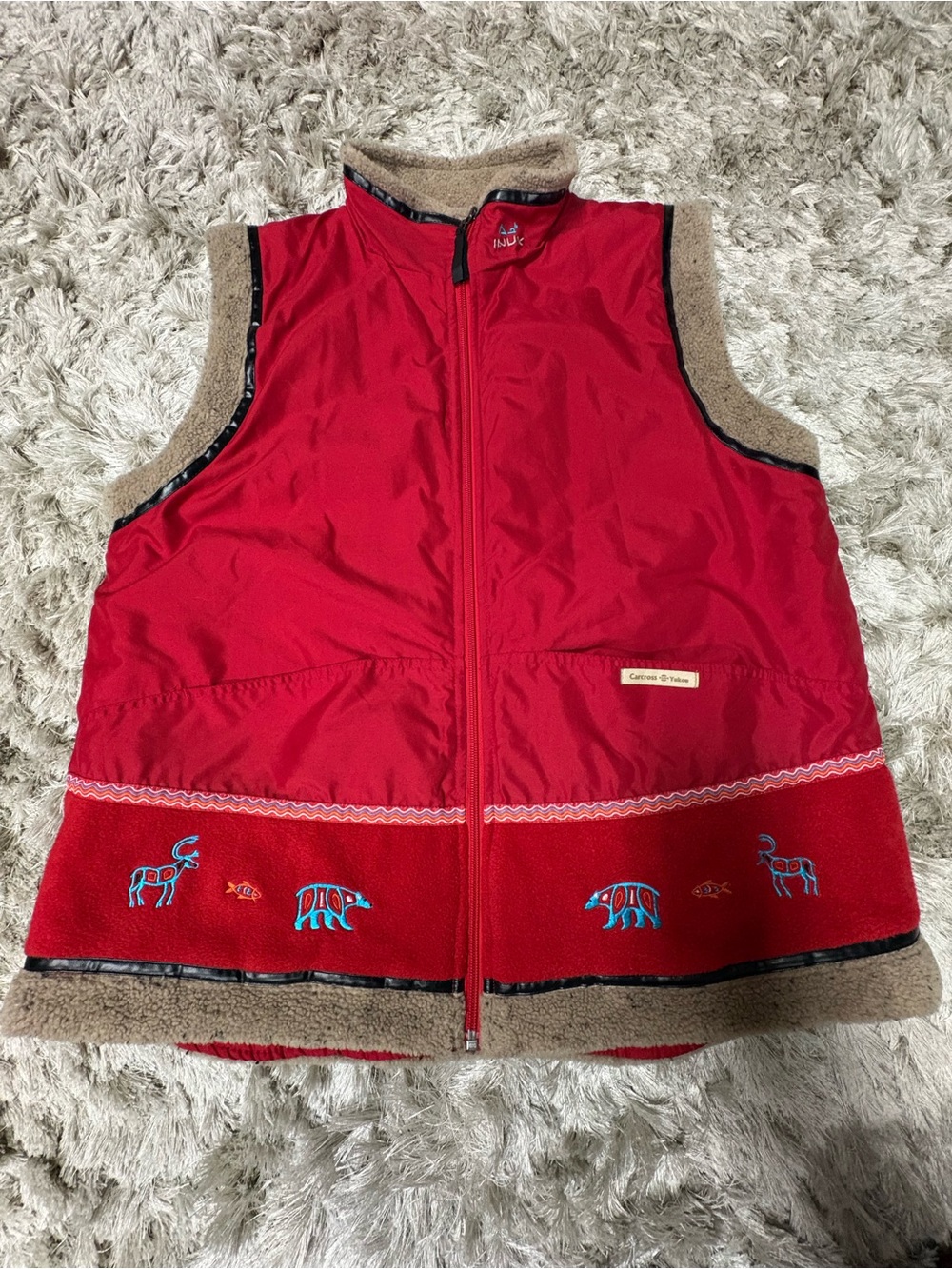 Carcross Yukon Red Embroidered Fleece-Lined Zip Vest sz 2XL
